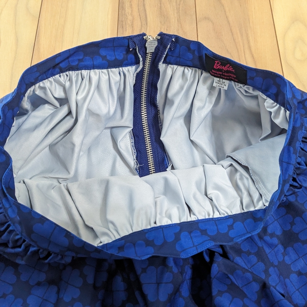 EUC! Unique Vintage X Barbie A Line Classic Barbie Icon Skirt Women's L 10-12 - Picture 8 of 14